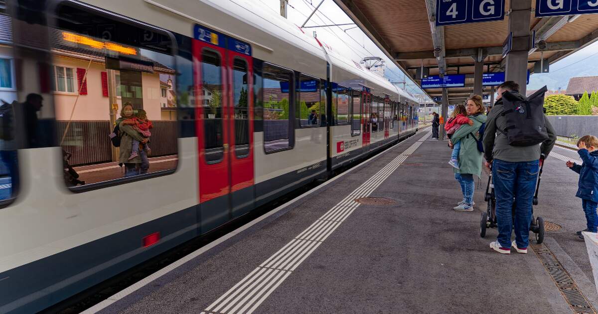 Public transport costs in Switzerland to rise by 30 percent by 2035 ...